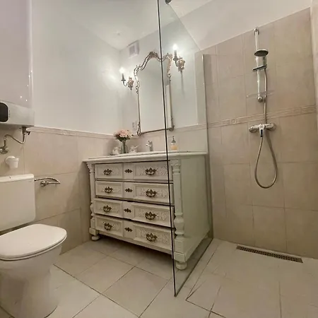 Mariska Holiday home