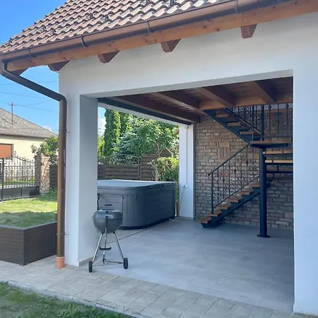 Mariska Balatonkeresztur