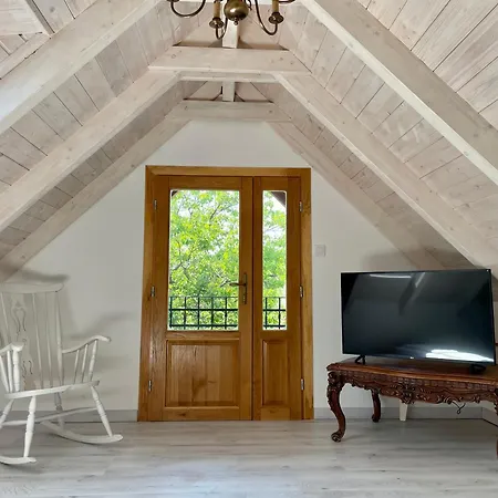 Mariska Holiday home